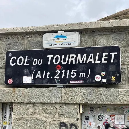 Le Refuge Du Tilhos 公寓